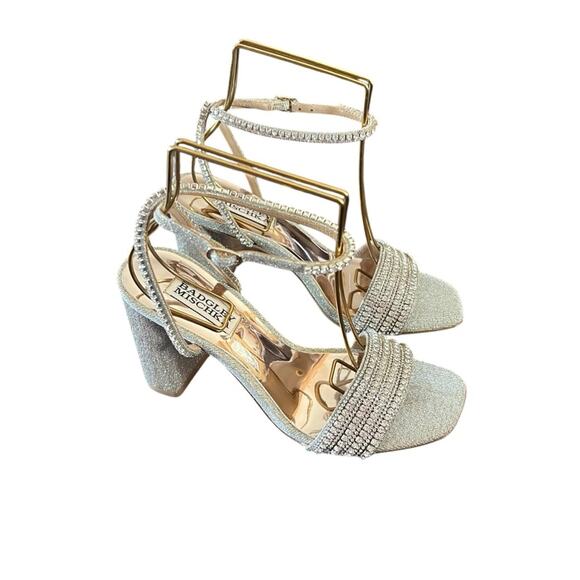 Badgley Mischka Becca Jeweled Dressy Block Heel Sandals NEW Size 6.5 - Picture 2 of 12